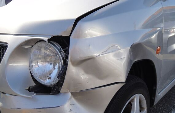 板金塗装や事故保険修理のご相談を喜んで承ります | 太田で自動車修理はぶ～ぶステーションprogress